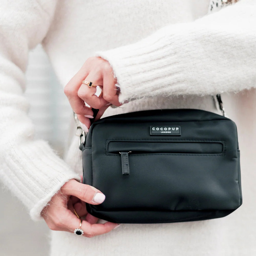 Dog walk bag and strap - black